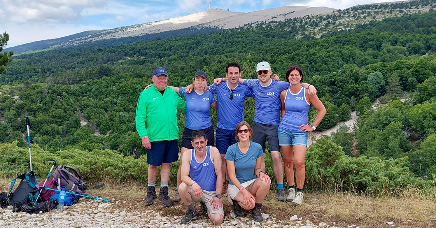 AXI medewerkers wandelen naar de top van de Mont Ventoux 2022